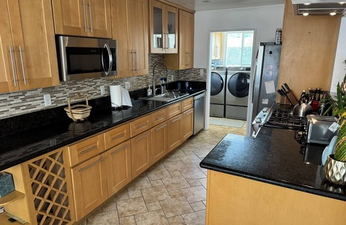 Covina House | Peaceful Covina Stay Close to LA, Disney/Work & Adventure