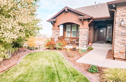 Elbert House | Peaceful Falcon Hot Tub Pet Friendly 3 King Beds