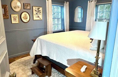 Kirtland Other | Peaceful Historic Home on 10 Acres w/Lake, Barn & Fire Pit - 5 Bedrooms
