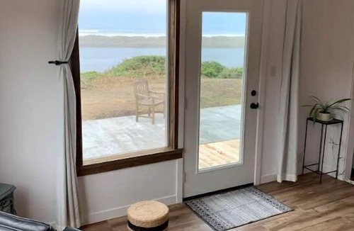 McKinleyville House | Peaceful home overlooking the river and ocean!