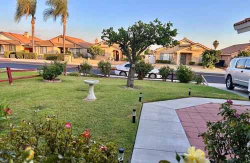 Hemet House | Peach Blossom Country House