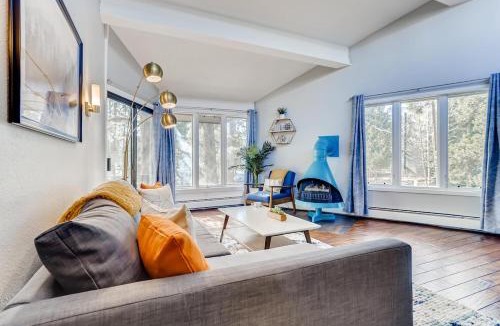 Peak 8 Apartment | Peak 8 Condo - Close to Mountain & Town - Hot Tub & Sauna