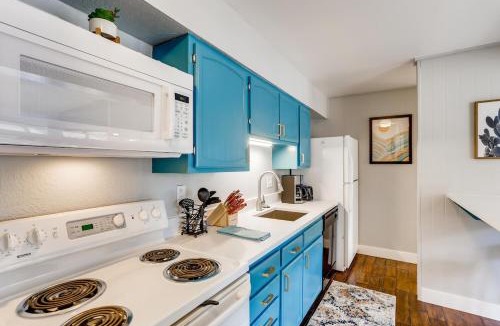 Peak 8 Apartment | Peak 8 Condo - Close to Mountain & Town - Hot Tub & Sauna