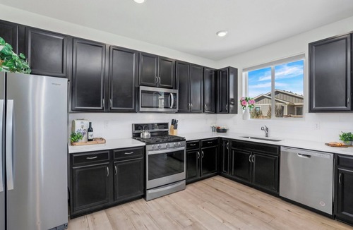 Centerra House | Pelican Landing | Modern 3BD in Lakes at Centerra