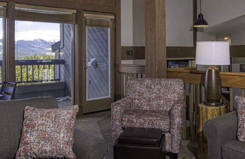 Woodmoor Condo | Penthouse Condo with Spectacular Mountain Views
