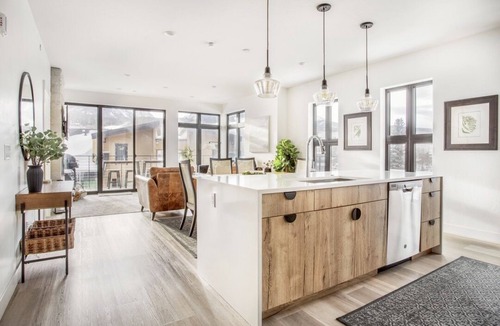 Willow Grove House | Penthouse with Private Hot Tub and Great Views