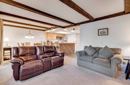 Historic District Condo | Perfect Downtown Retreat with ALL NEW APPLIANCES AS OF FALL 2025!