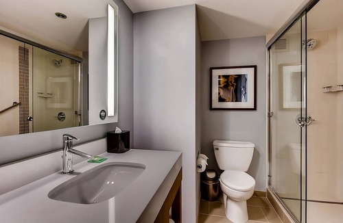Mountain House Hotel | Perfect Family Ski Trip! Pet Friendly Hotel, Soothing Jacuzzi, Free Breakfast!