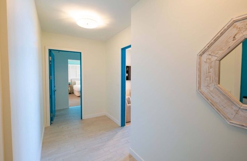 Hollywood Hotel | Perfect for a Beach Getaway - 2 Spacious Rooms w/Ocean Views and Outdoor Pool