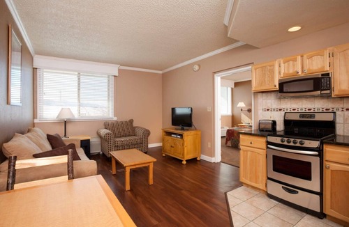 Steamboat Springs Apartment | Perfect for Family & Friends Getaway! 3 Spacious 2BR Accommodations w/ Kitchen