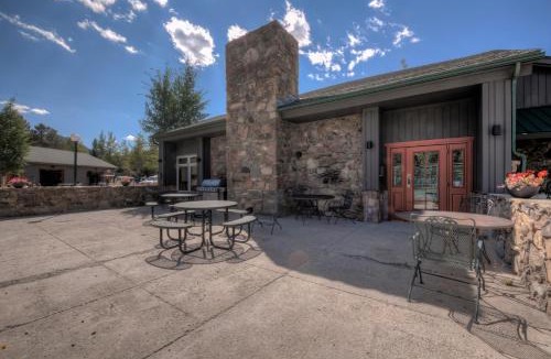Breckenridge House | Perfect Getaway Cabin with Nearby Hike&Bike Trails