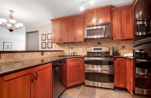 Historic District Condo | Perfect location in heart of Breck, base of peak 9, walking distance to Main St