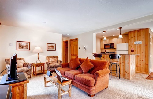 Mountain House Condo | Perfect Mountain Retreat/3br -fireplace, Kids Ski Free 3 Bedroom Condo by RedAwning