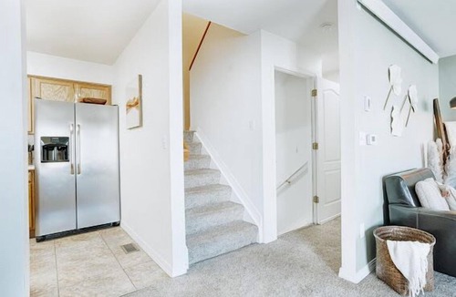 Longmont House | Pet Friendly 3-bedroom townhome close to Boulder, Denver and Rocky Mountain