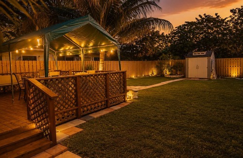 Dania Beach Cottage | Pet-Friendly 3BR Home with Fenced Yard, Wi-Fi & Parking