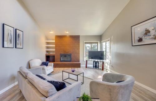 Monument House | Pet-Friendly Condo w/Mountain View in Monument!