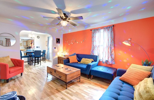 Central Colorado Springs House | Pet-Friendly Downtown Escape: Fully Fenced Yard, Fire Pit, BBQ & Nintendo Switch