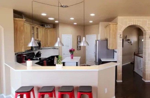 Briargate House | Pet Friendly Gorgeous Rancher/Mtn Views/AF Academy/fenced yard area for kids
