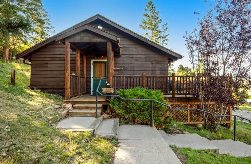 Estes Park House | Pet Friendly! Historic cabin with an amazing mountain view, gas fireplace, two decks, & WiFi