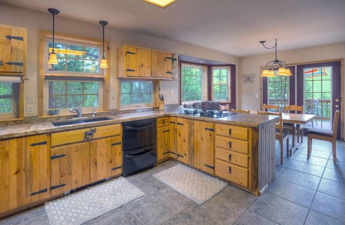 Durango House | Pet Friendly home on 3 Acres - Views - Fire Pit - 9 Minutes from DGO
