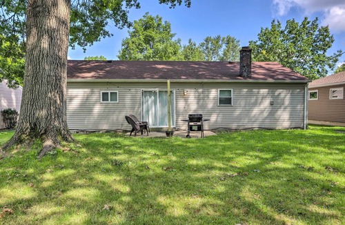 Parma Heights House | Pet-Friendly Home w/Yard, 10 Mi to Dtwn Cleveland