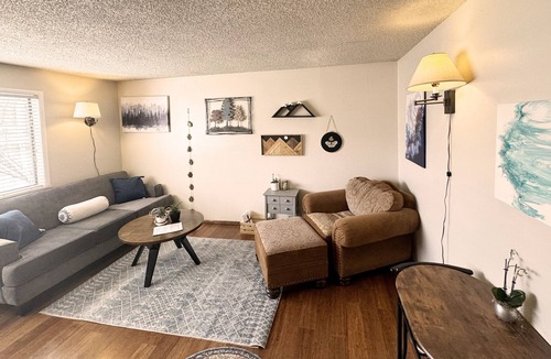 Ridgway House | Pet friendly in Town Location Ridgway! 3 min Walk to the Park.