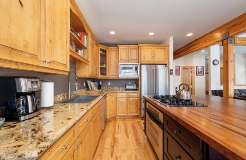 Winter Park House | Pet Friendly, luxurious home, private hot tub and more!