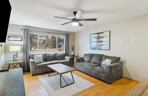 West Colorado Springs Villa | Pet Friendly near Garden of the Gods AF Academy