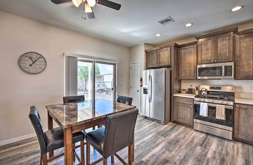Holiday Shores House | Pet-Friendly Retreat - 1 Block to Colorado River!