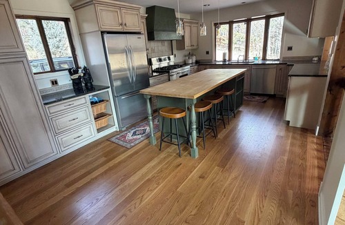 Woodland Park House | Pikes Peak Basecamp – Sleeps 16+ Mountain Views!