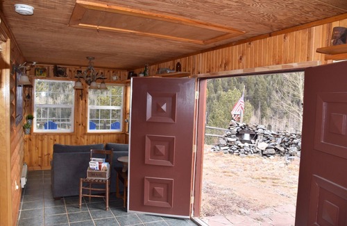 Rainbow Valley Cabin | Pikes Peak’s Sentinel Point View, Starlink, WiFi, YouTube, Divide, Woodland Park