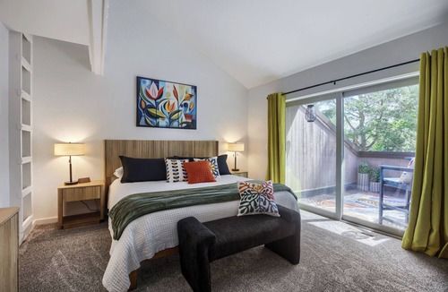 Loveland Condo | Pine golf Retreat! Cozy condo close to golf, lakes, Rocky Mtn NP & game room