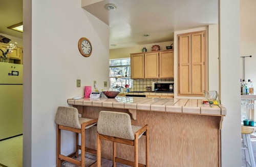 Pine Mountain Club Cottage | Pine Mountain Club Cottage w/Wraparound Deck!