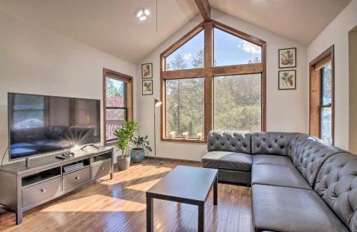 Pine Mountain Club House | Pine Mountain Club Getaway w/Foosball Table!