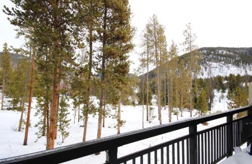 Keystone House | Pines 2074 by SummitCove Lodging in Colorado