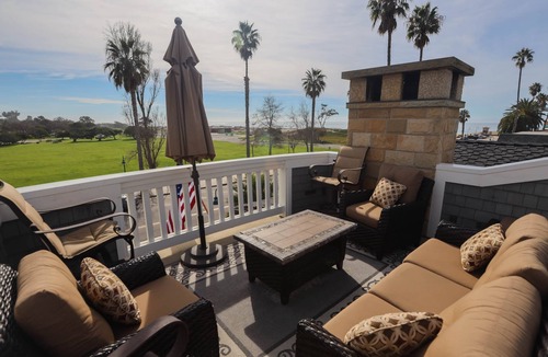 Carpinteria Apartment | Playa Penthouse (Ocean Views)