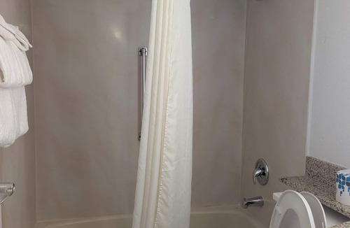 Globeville Hotel | Plaza Hotel Denver