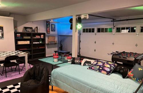 Lake Havasu City House | Pool Pool Table Spa Fire Pit Game Room