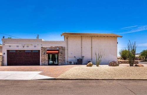 Lake Havasu City House | Pool Pool Table Spa Fire Pit Game Room
