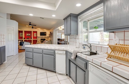 Victorville House | Pool, Spa & Mountain Views: Apple Valley Retreat!