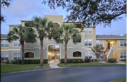 Clearwater Condo | Poolside Condo- Zero Stairs -Clearwater Beach Area - Heated Pool - Free Parking