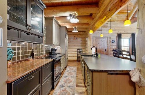 South Fork House | Poppy