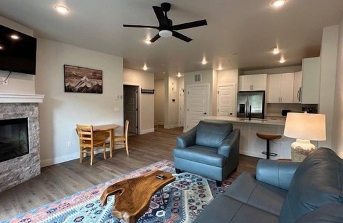 Lakeside Village Apartment | Premier 1BR + Den w/Pool & Hot Tub Access
