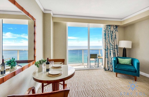 Sunny Isles Beach Condo | Premium Amenities Studio - Ocean View