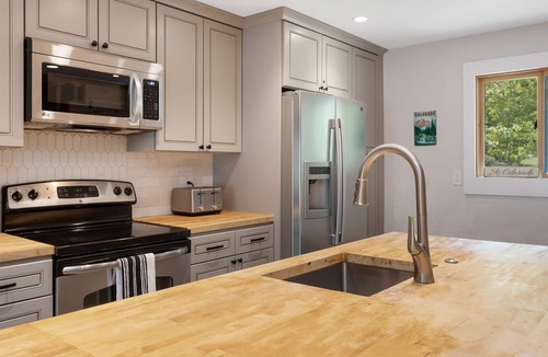 Eagle-Vail House | Prime Location Townhouse in EagleVail, perfect for Ski and Summer vacations