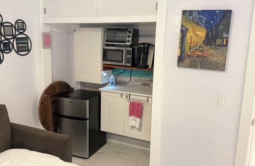 Lake Worth Corridor House | Private All Inclusive - Coconut Trail Resort with Pool, hot tub & Brunch,