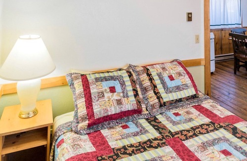 Clark Cabin | Private Cabin for Skiing Getaway with Deck in Steamboat Springs, Colorado