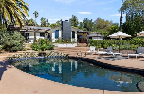 Meiners Oaks House | Private Estate: House + Cottage, Pool & Tennis