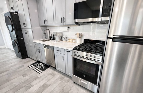 Fontana Apartment | Private Furnished Studio ADU - Monthly Stays - Extended Stay Ready