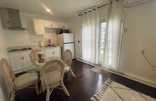 View Park-Windsor Hills Apartment | Private Guesthouse Near SoFi/Forum/Intuit/LAX
